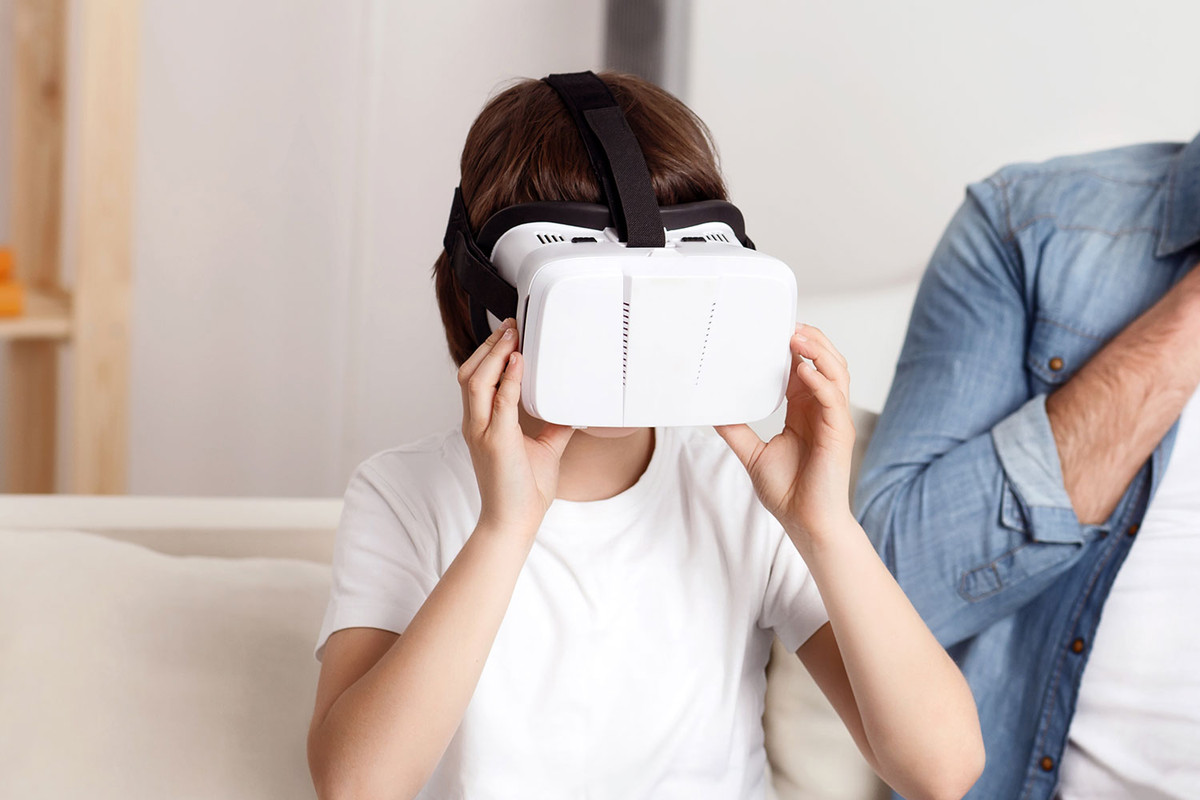 国务院要求加紧AI/VR/AR等关键技术布局